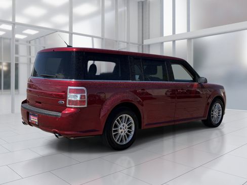 Used 2013 Ford Flex SEL FWD image 6