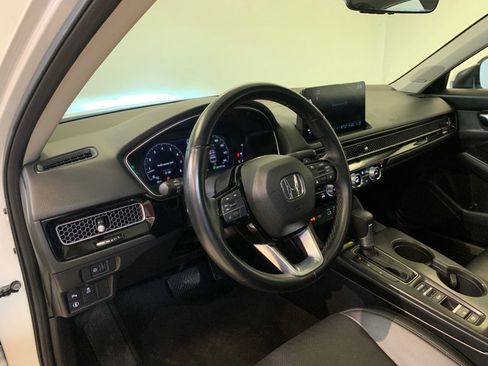 Used 2024 Honda Civic Touring image 16