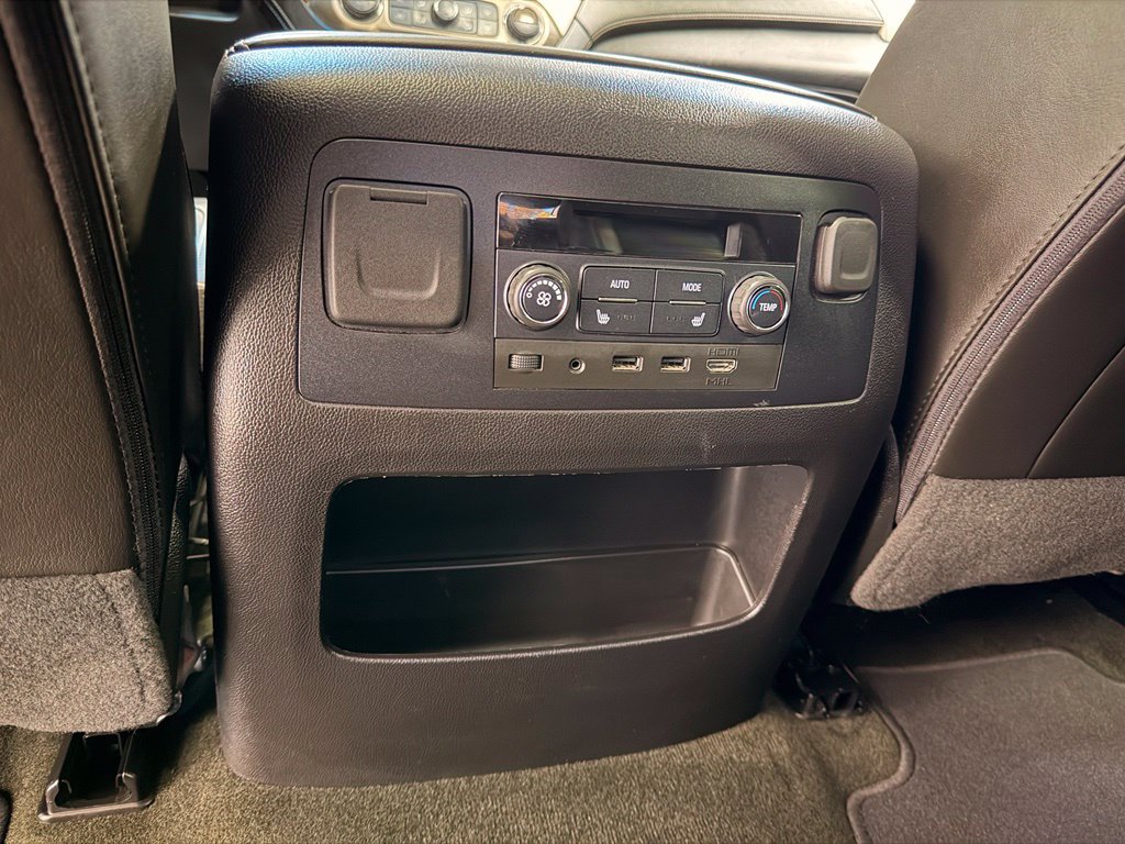 Used 2018 GMC Yukon Denali w/ Open Road Package AWD/4WD image 25