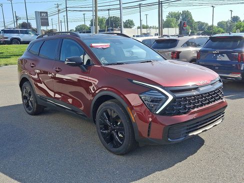 New 2025 Kia Sportage X-Line w/ Premium Package AWD/4WD image 2