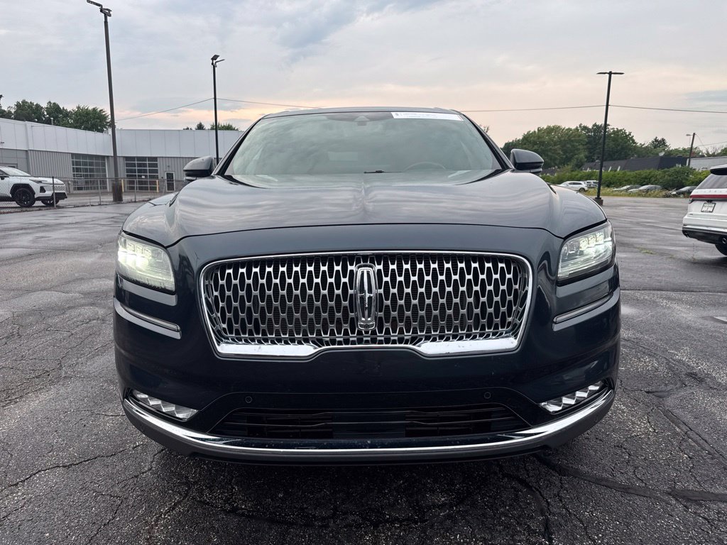 Used 2023 Lincoln Nautilus Black Label w/ Class II Trailer Tow Package AWD/4WD image 9