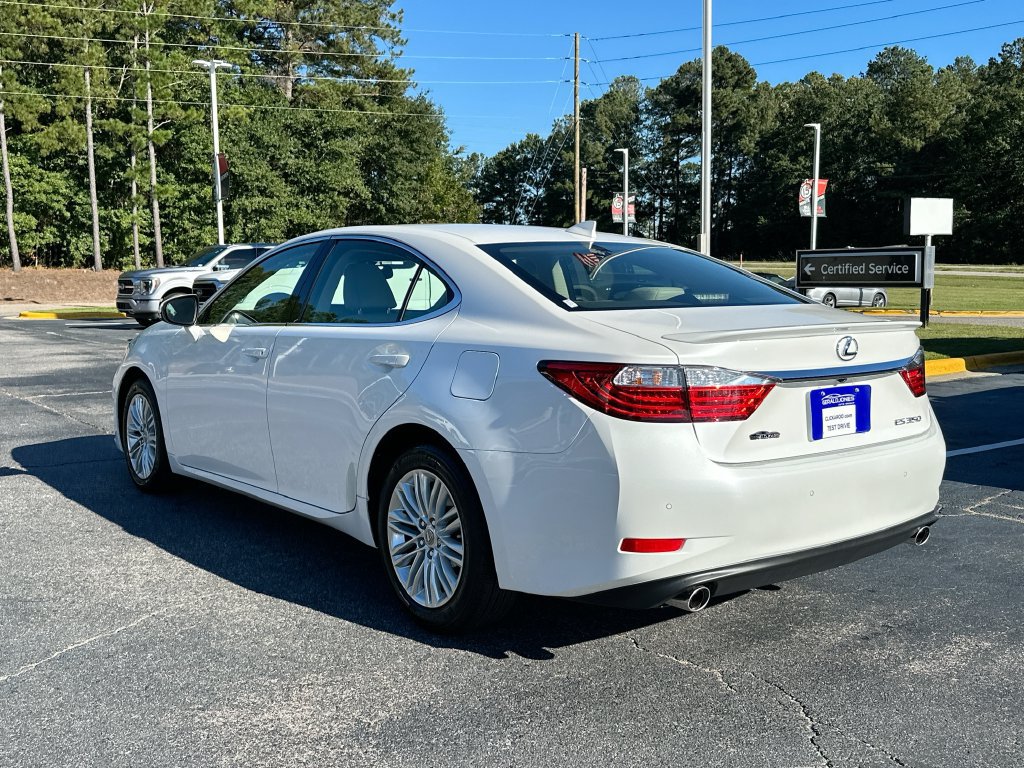 Used 2015 Lexus ES 350 w/ Luxury Package FWD image 6