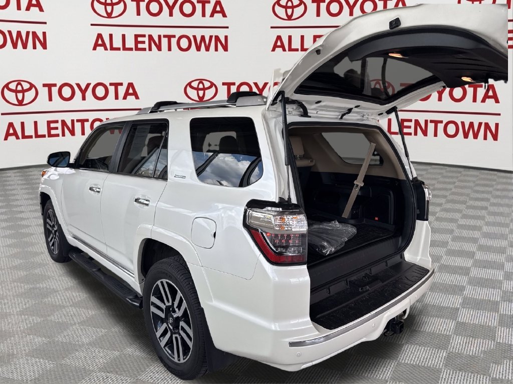Used 2022 Toyota 4Runner Limited AWD/4WD image 13