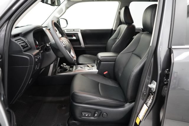 Used 2021 Toyota 4Runner Limited AWD/4WD image 12