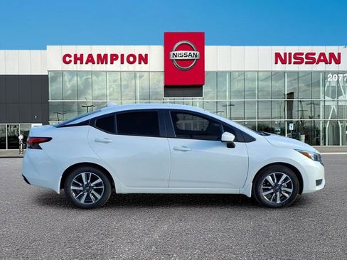 New 2025 Nissan Versa SV w/ Trunk Package FWD image 8