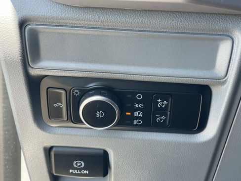 Certified 2023 Ford F150 XLT AWD/4WD image 18