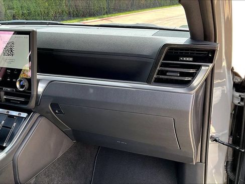 Used 2026 Lexus GX 550 w/ Accessory Package (2T) AWD/4WD image 21