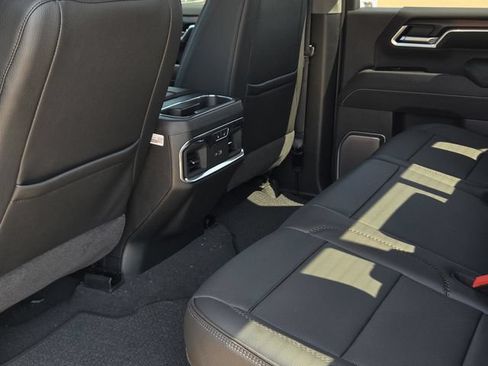 New 2026 GMC Sierra 2500 Denali w/ Denali Reserve Package AWD/4WD image 32