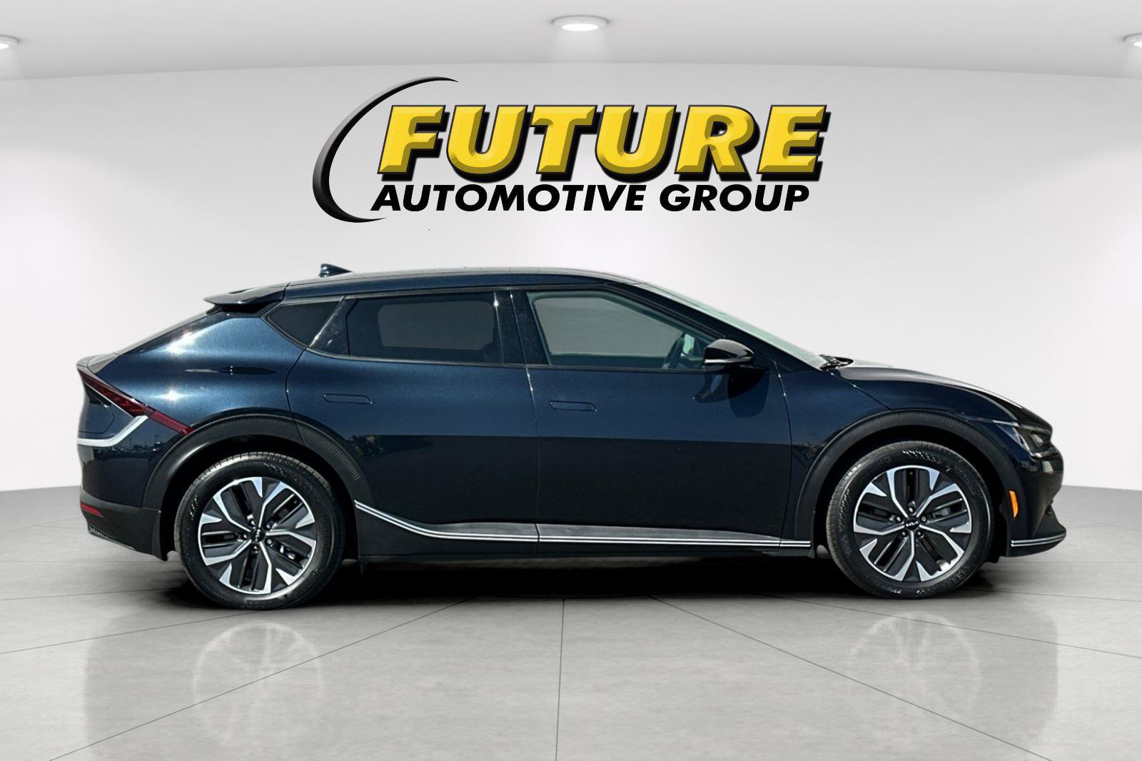 Certified 2024 Kia EV6 Light RWD image 3