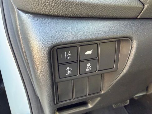 Used 2019 Honda CR-V Touring image 16