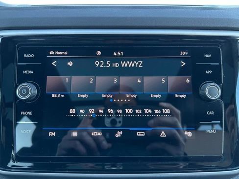 Used 2023 Volkswagen Atlas Cross Sport SEL Premium R-Line image 20