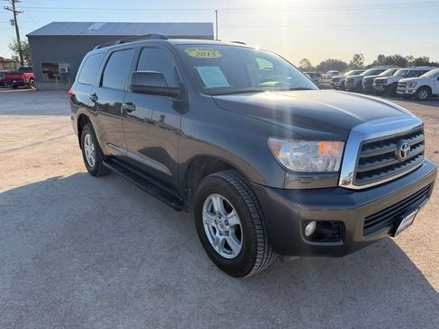 Used 2015 Toyota Sequoia SR5 w/ Premium Package RWD image 3