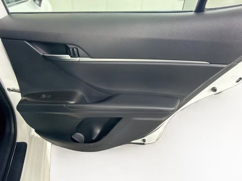 Used 2024 Toyota Camry SE FWD image 27