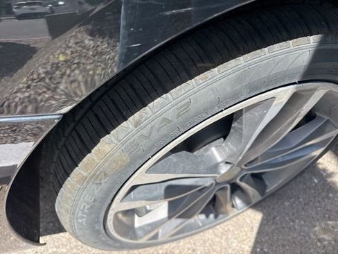 Used 2022 Chevrolet Malibu LT FWD image 9