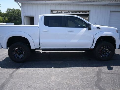 Used 2021 Chevrolet Silverado 1500 RST w/ Convenience Package II AWD/4WD image 15