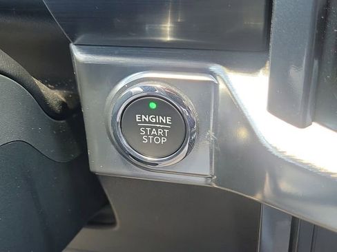 Used 2023 Ford F150 Lariat AWD/4WD image 25