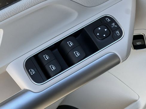 Certified 2025 Mercedes-Benz GLA 250 4MATIC image 13