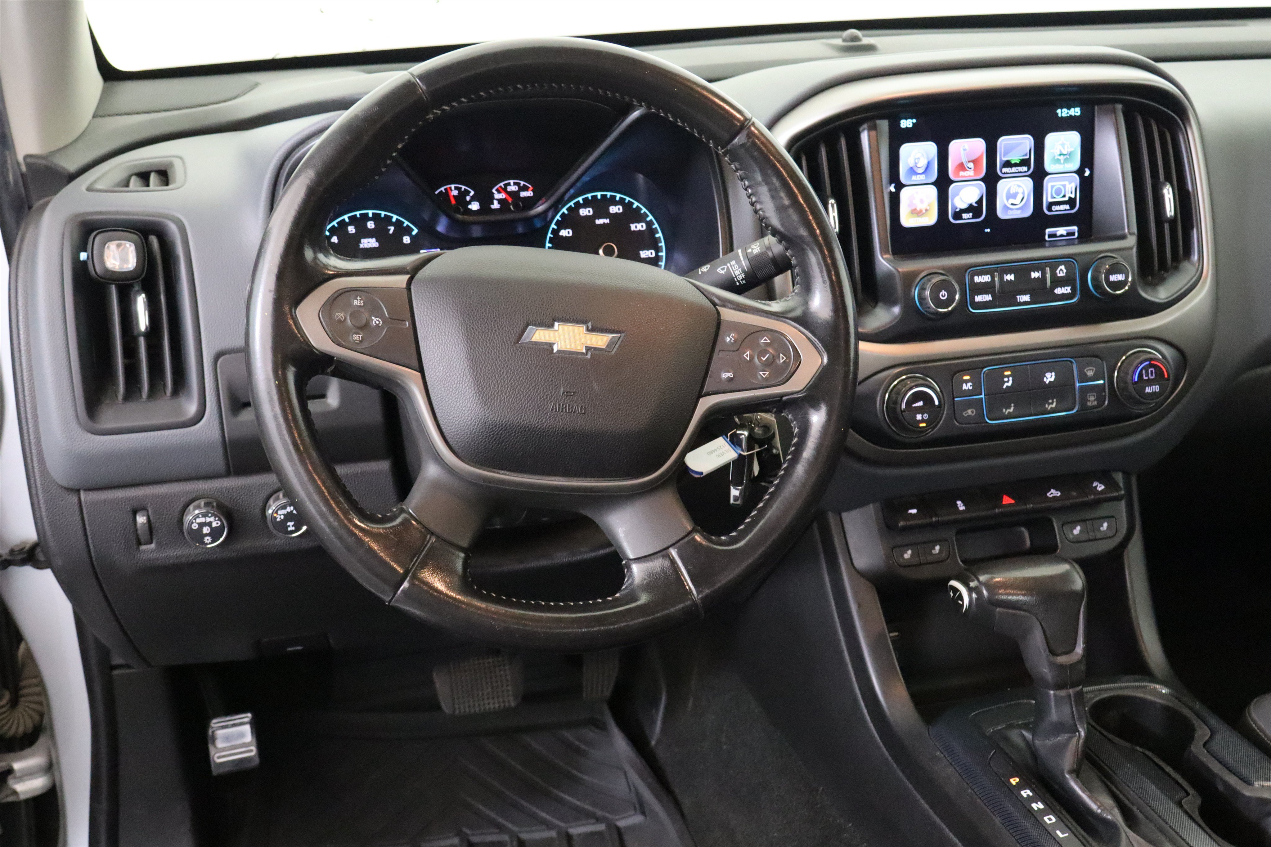 Used 2018 Chevrolet Colorado Z71 AWD/4WD image 16