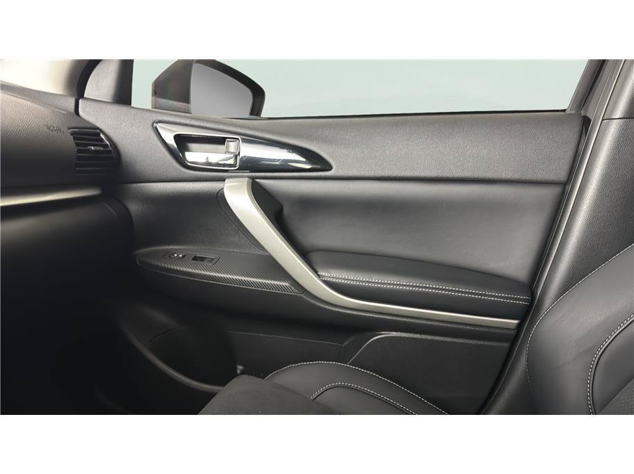 Used 2022 Mitsubishi Eclipse Cross SE FWD image 29