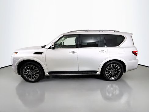 Used 2021 Nissan Armada Platinum w/ Captain's Chairs Package AWD/4WD image 4