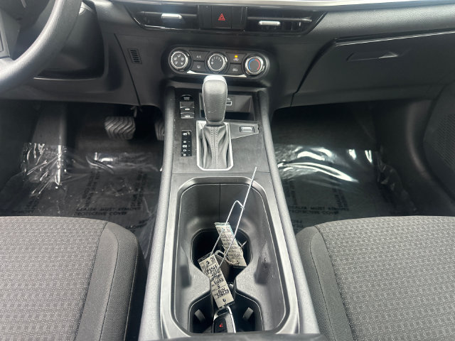 Used 2025 Nissan Kicks S FWD image 18