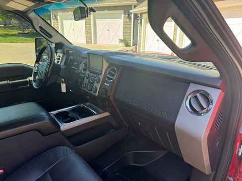 Used 2015 Ford F250 Lariat w/ Lariat Ultimate Package image 15
