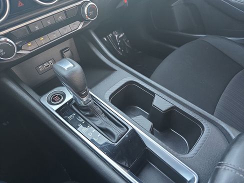 Used 2022 Nissan Sentra SV w/ Electronics Package FWD image 24