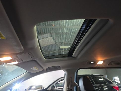 Used 2024 Honda Odyssey EX-L image 9
