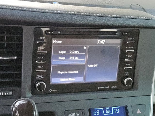 Used 2019 Toyota Sienna XLE FWD image 13