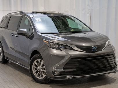 Used 2025 Toyota Sienna XLE