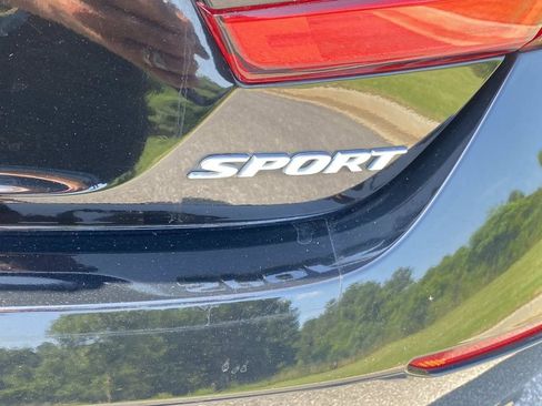 Used 2022 Honda Accord Sport image 5
