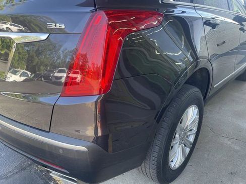 Used 2018 Cadillac XT5 FWD image 20