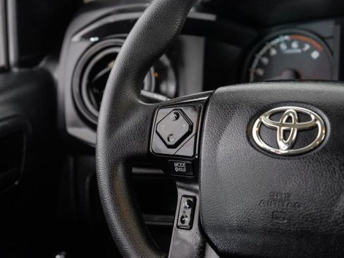 Used 2018 Toyota Tacoma SR RWD image 16