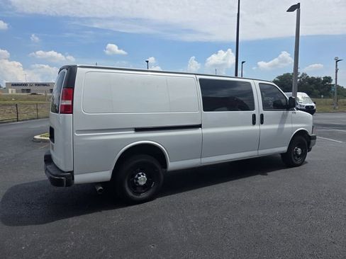 Used 2024 Chevrolet Express 2500 Extended w/ Driver Convenience Package RWD image 5