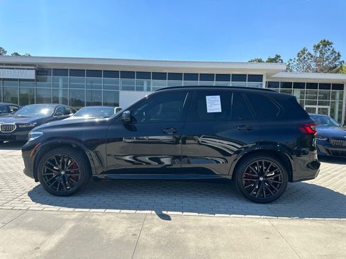Certified 2022 BMW X5 xDrive40i w/ M Sport Package image 2