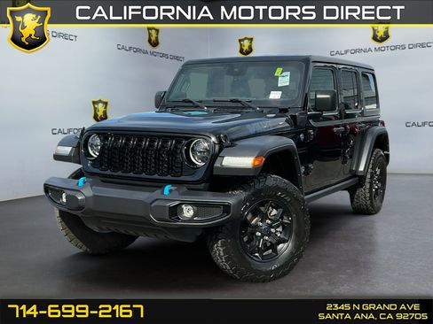 Used 2024 Jeep Wrangler Unlimited AWD/4WD image 1