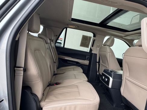 Used 2024 Ford Expedition Max Limited image 32
