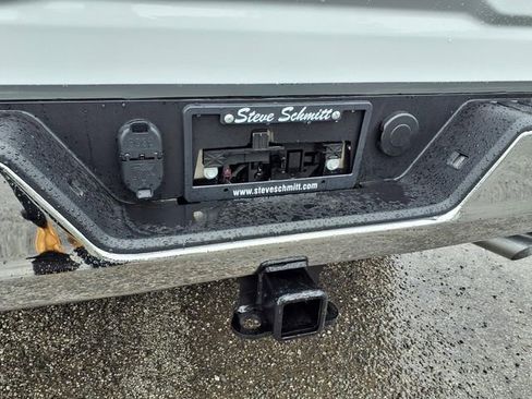 New 2026 GMC Sierra 2500 SLE w/ SLE Value Package; AWD/4WD image 21