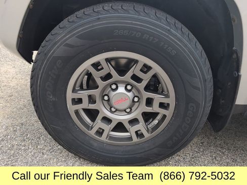 Used 2019 Toyota 4Runner TRD Off-Road image 28