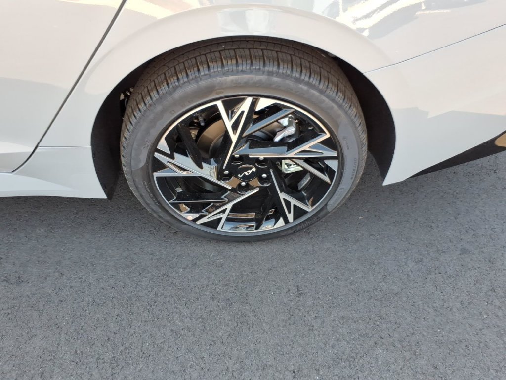 New 2026 Kia K5 GT-Line FWD image 6