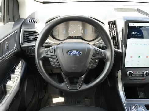 Used 2021 Ford Edge SE FWD image 6