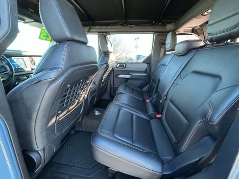 Used 2023 Ford Bronco Badlands w/ Sasquatch Package image 22
