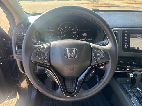 Used 2019 Honda HR-V Touring image 13