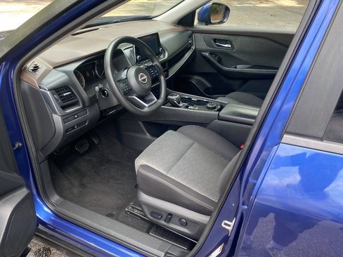 Used 2023 Nissan Rogue SV AWD/4WD image 12