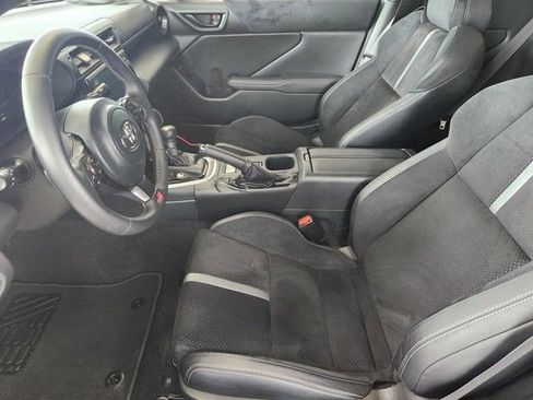 Used 2025 Toyota GR86 Premium RWD image 12