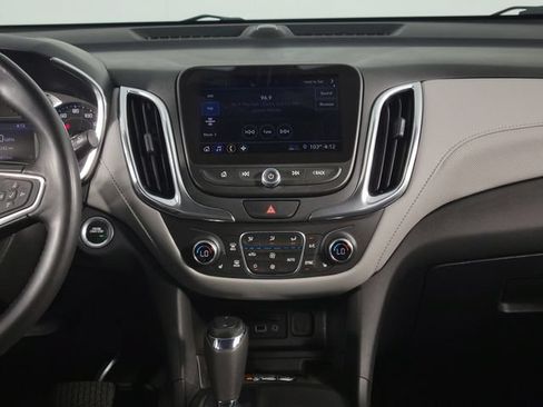 Used 2019 Chevrolet Equinox Premier FWD image 21