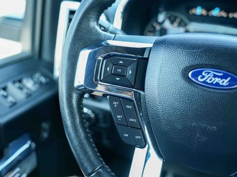 Used 2020 Ford F150 XLT w/ Equipment Group 302A Luxury AWD/4WD image 30