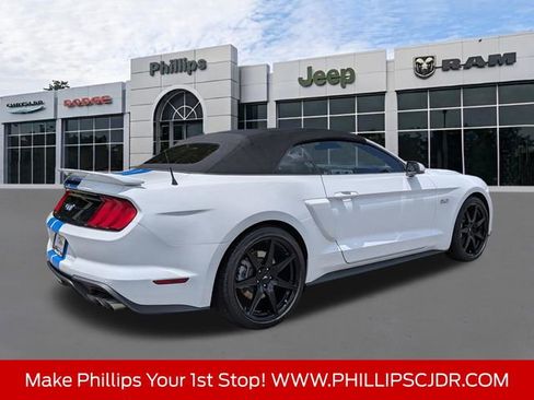Used 2022 Ford Mustang GT Premium w/ Equipment Group 401A RWD image 3