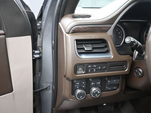 Used 2021 Chevrolet Tahoe Z71 w/ Z71 Off-Road Package image 22