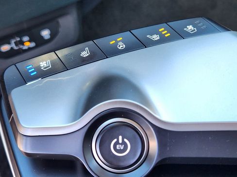 New 2025 Kia EV6 Wind image 22